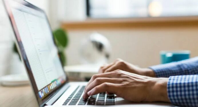 O Impacto do Ensino Online na Educação Moderna